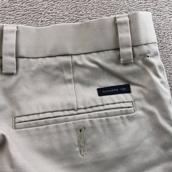 Dockers Men Pants Size 35x30 D4 D3 Lot Of Two Khaki Chino Straight Frayed Hems - Picture 14 of 16